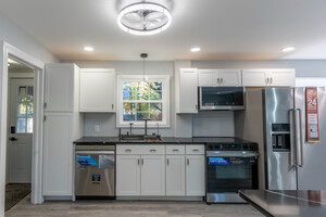 Homes for sale in Hamden, CT | 33 Bank St, Hamden, CT 06514 | MLS# 24137593