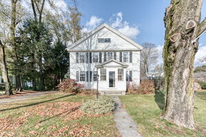 Homes for sale in Ellington, CT | 89 Maple St, Ellington, CT 06029 | MLS# 24139197