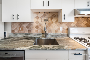 Homes for sale in Stamford, CT | 23 Standish Rd #APT 2, Stamford, CT 06902 | MLS# 24138772