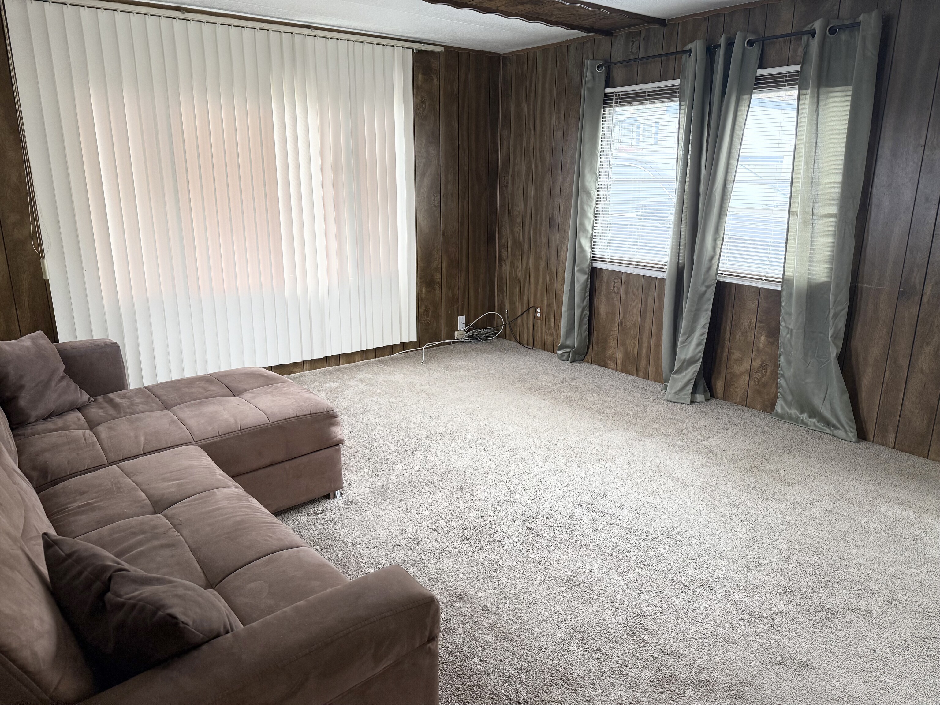 Photo 10 of 23 Thunderbird Drive, Naugatuck, CT