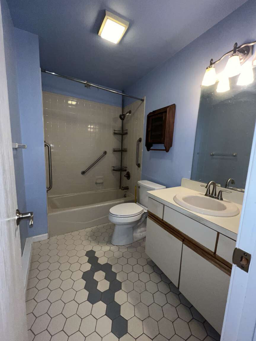 Photo 16 of 2 Twin Oaks , New Milford, CT