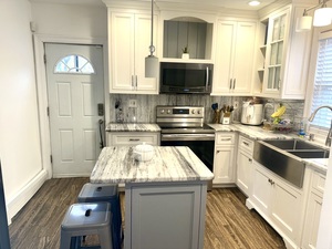 Homes for sale in Stratford, CT | 419 Huntington Rd, Stratford, CT 06614 | MLS# 24139039