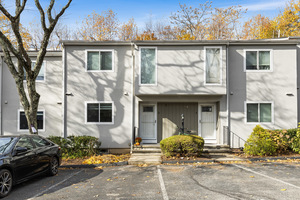 48 Randall Avenue, Unit APT 3