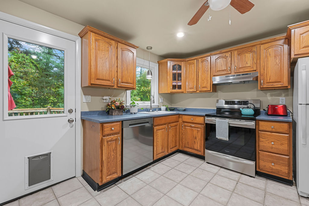 9 Blue Bird, Middletown, 06457, 3 Bedrooms Bedrooms, 0 ,1 BathroomBathrooms,Residential Rental,For Sale,Blue Bird,0,24139379