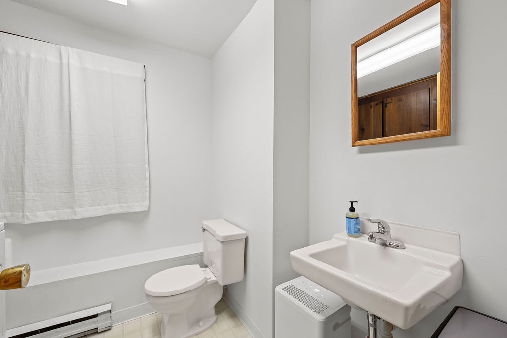 9 Blue Bird, Middletown, 06457, 3 Bedrooms Bedrooms, 0 ,1 BathroomBathrooms,Residential Rental,For Sale,Blue Bird,0,24139379