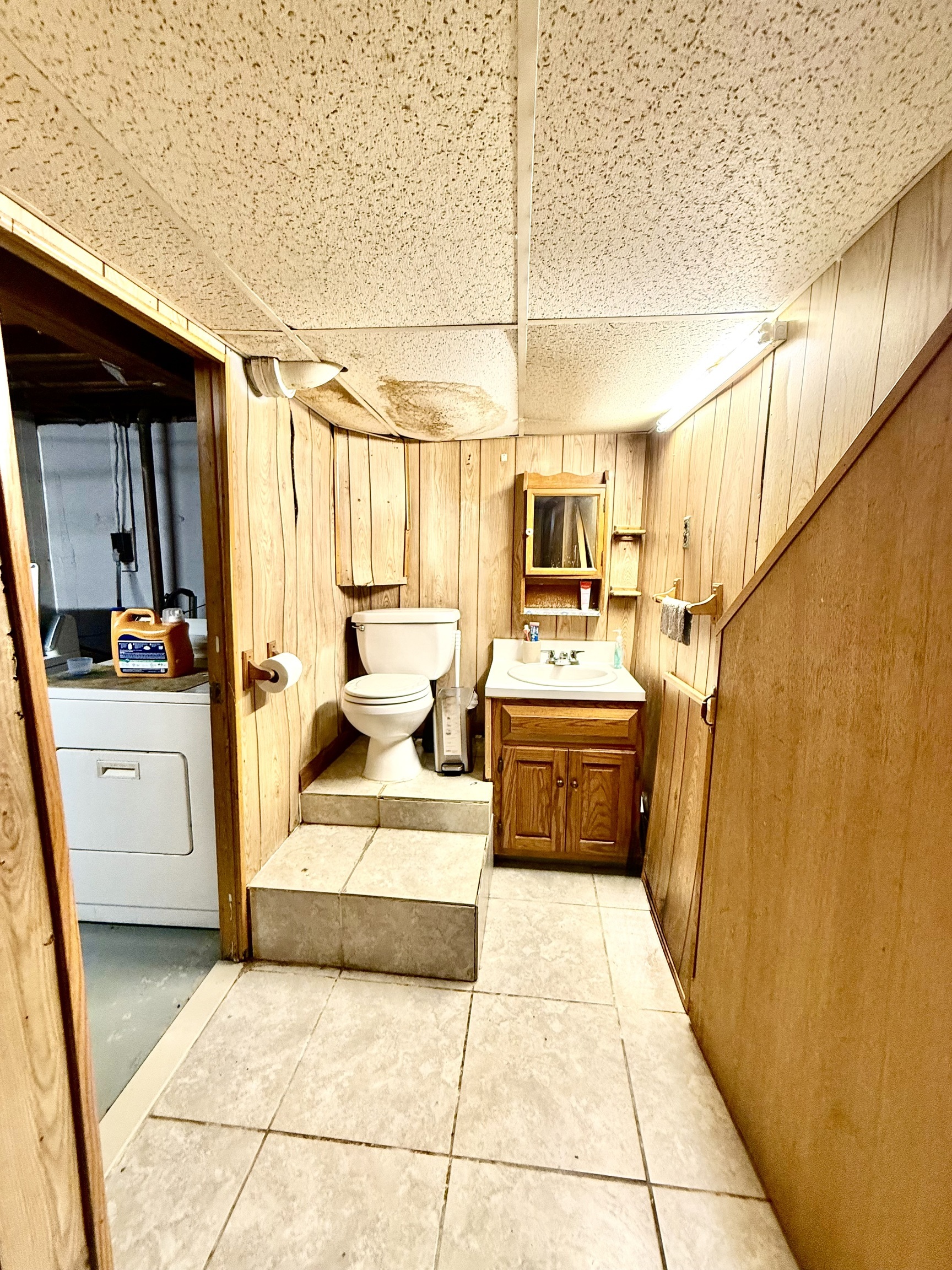 Homes for sale in West Haven, CT | 265 Tuthill St, West Haven, CT 06516 | MLS# 24139424