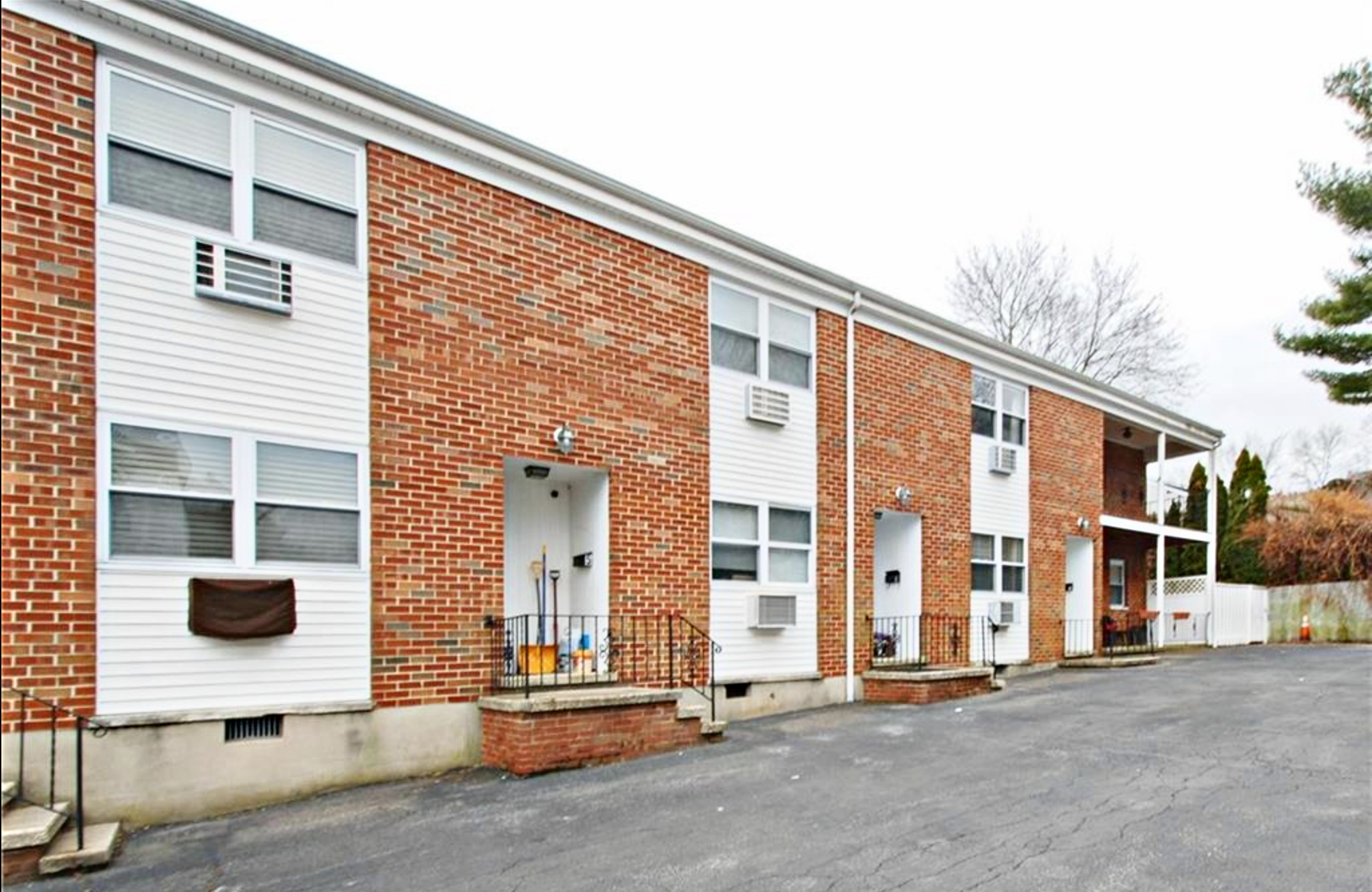 77 Webb Avenue, Stamford, Connecticut photo 1