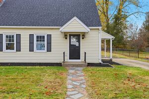 Homes for sale in Enfield, CT | 23 Woodlawn Ave, Enfield, CT 06082 | MLS# 24139412