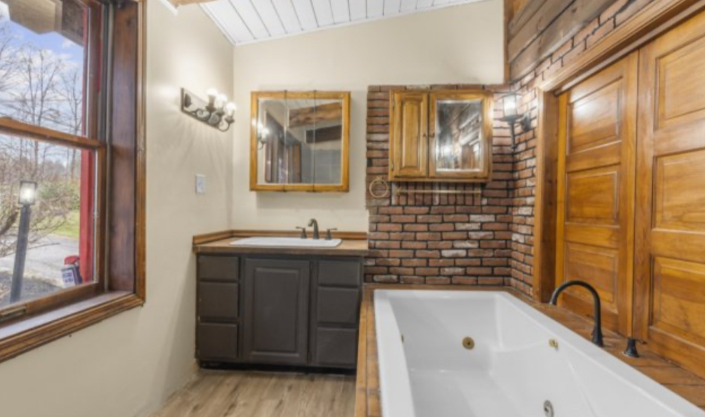 617 Guerdat, Torrington, 06790, 2 Bedrooms Bedrooms, 0 ,2 BathroomsBathrooms,Single Family For Sale,For Sale,Guerdat,0,24133999