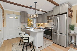 Homes for sale in Fairfield, CT | 376 Knapps Hwy #376, Fairfield, CT 06825 | MLS# 24138399