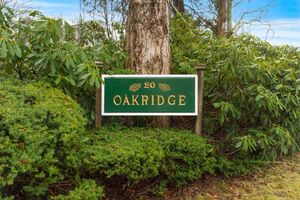 Homes for sale in Essex, CT | 20 Comstock Ave #APT 4C, Essex, CT 06442 | MLS# 24139156