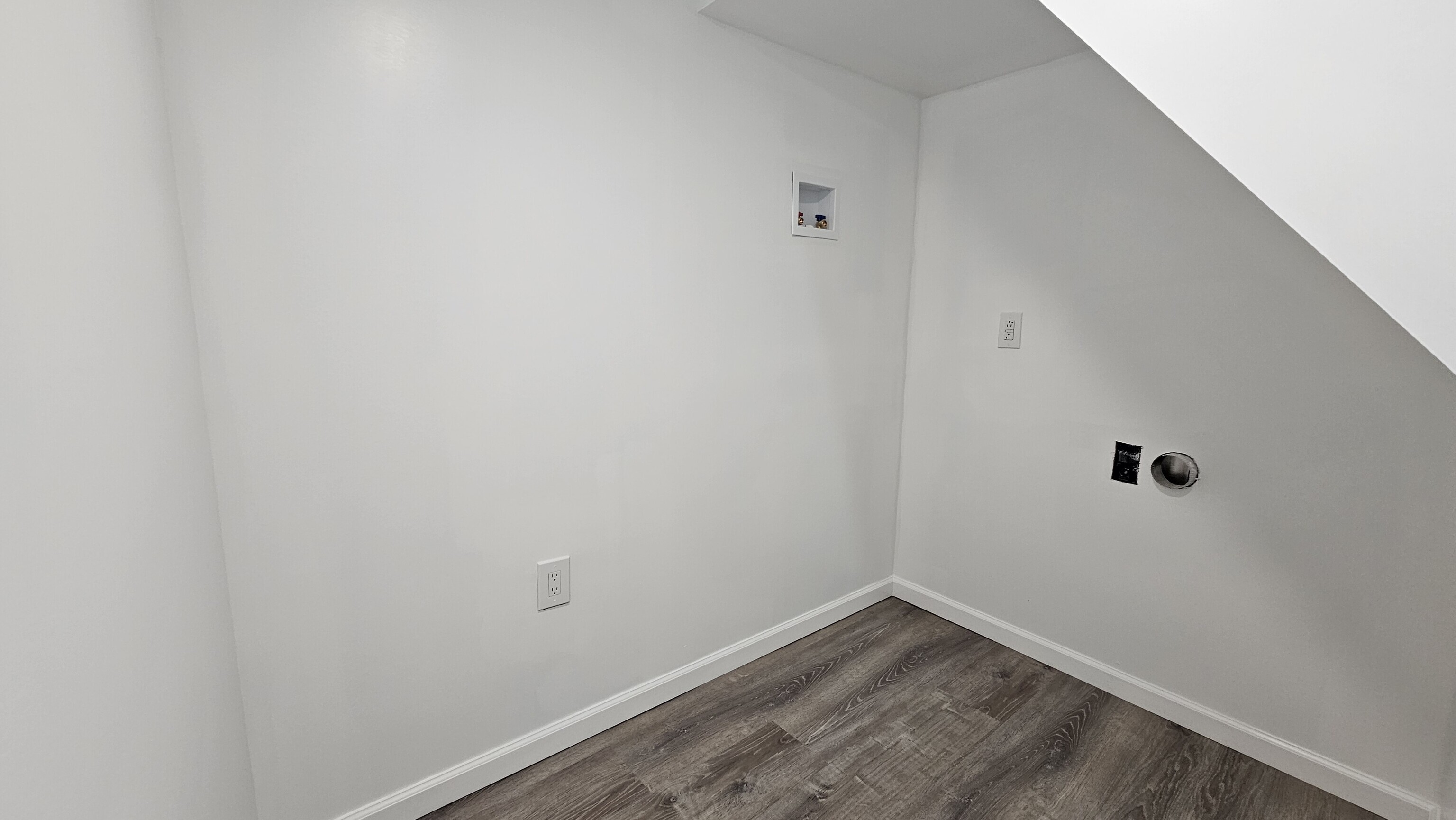 Photo 14 of 75 Florence Avenue, Milford, CT