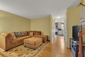 Homes for sale in Southington, CT | 220 W Main St #APT 2E, Southington, CT 06479 | MLS# 24139410