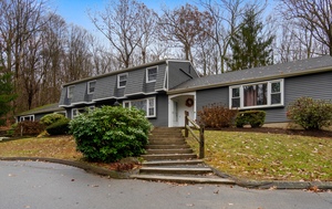 Homes for sale in Essex, CT | 20 Comstock Ave #APT 4C, Essex, CT 06442 | MLS# 24139156