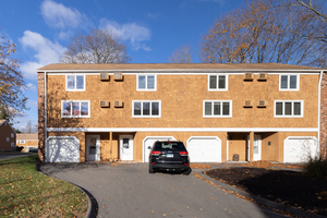 Homes for sale in Plainville, CT | 39 Farmington Ave #B4, Plainville, CT 06062 | MLS# 24139604