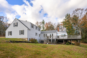 Homes for sale in Avon, CT | 486 Deercliff Rd, Avon, CT 06001 | MLS# 24139460