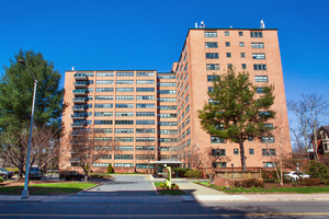 Homes for sale in Hartford, CT | 31 Woodland St #7 O, Hartford, CT 06105 | MLS# 24139300