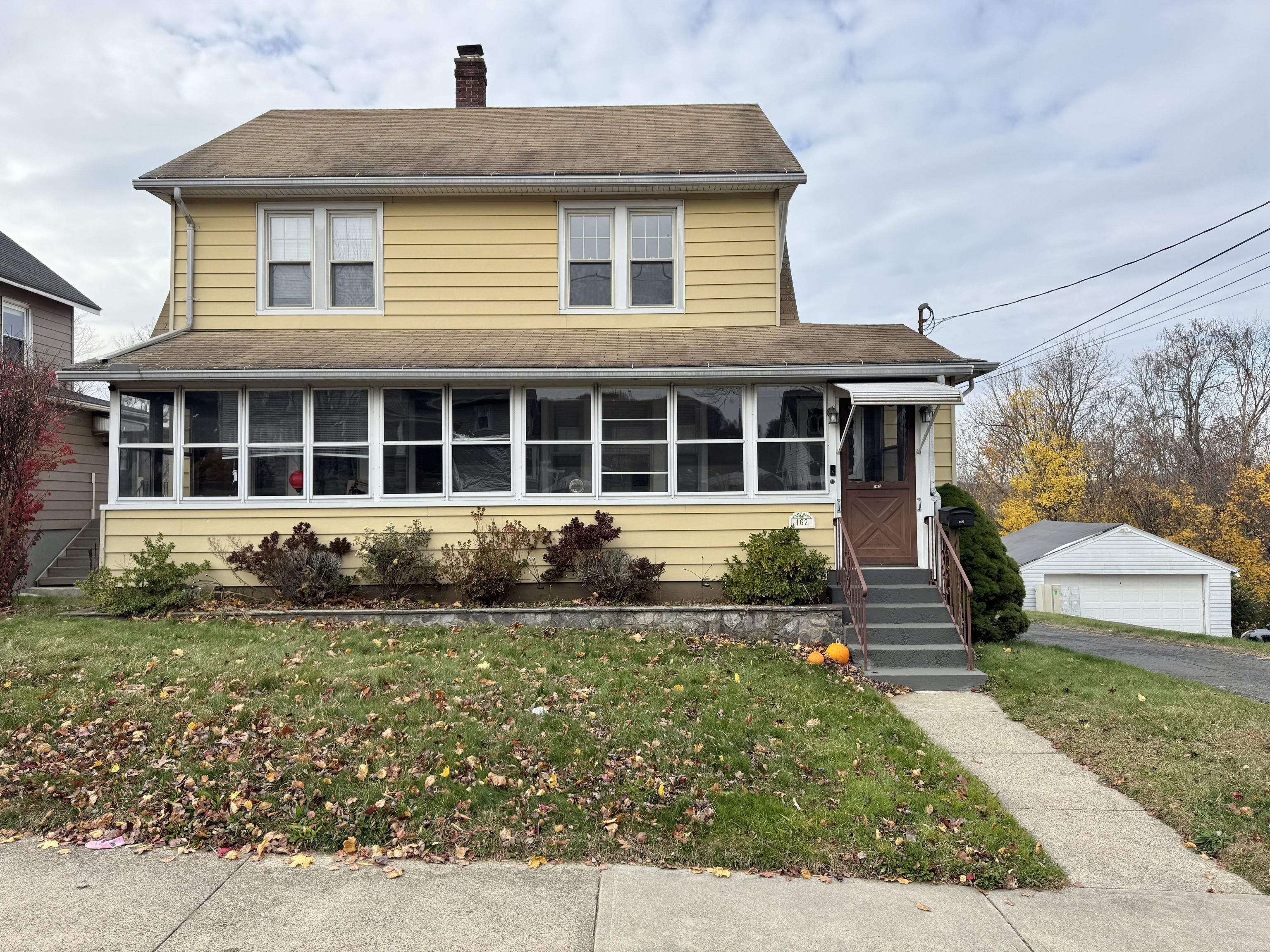 Photo 4 of 162 High Street, Naugatuck, CT