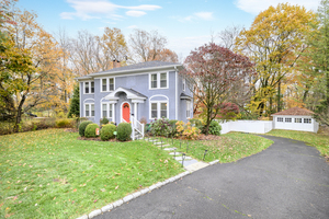 18 Roxbury Road