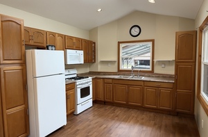 Homes for sale in Killingly, CT | 17 Hillside Ter, Killingly, CT 06239 | MLS# 24135336