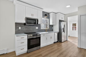 Homes for sale in Glastonbury, CT | 287 Main St, Glastonbury, CT 06073 | MLS# 24139724