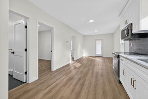 Homes for sale in Glastonbury, CT | 287 Main St, Glastonbury, CT 06073 | MLS# 24139724