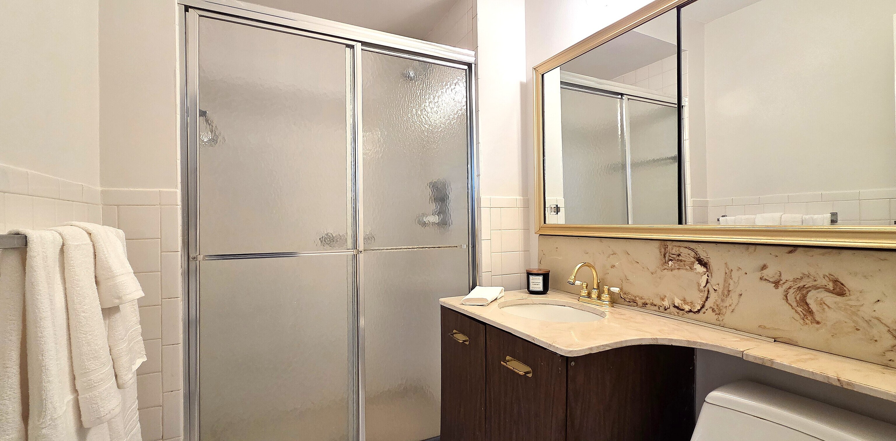 1 Strawberry Hill, Stamford, 06902, 2 Bedrooms Bedrooms, 0 ,2 BathroomsBathrooms,Condo/co-op For Sale,For Sale,Strawberry Hill,0,24139629