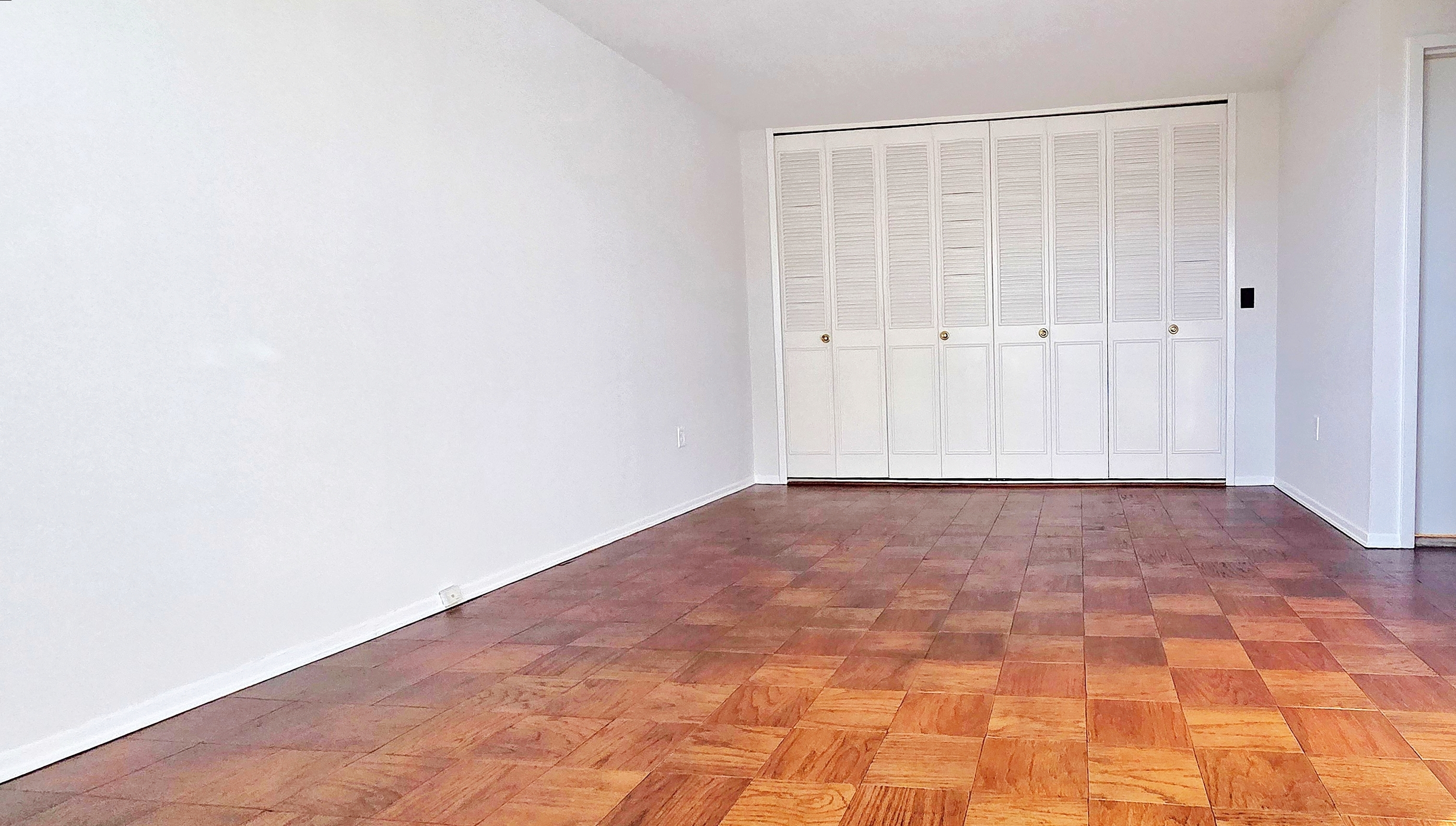 1 Strawberry Hill, Stamford, 06902, 2 Bedrooms Bedrooms, 0 ,2 BathroomsBathrooms,Condo/co-op For Sale,For Sale,Strawberry Hill,0,24139629