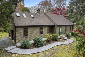 Homes for sale in Madison, CT | 25 Copperstone Ln, Madison, CT 06443 | MLS# 24139718