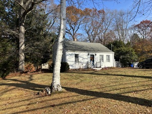 Homes for sale in Ellington, CT | 222 Mountain Rd, Ellington, CT 06029 | MLS# 24138172