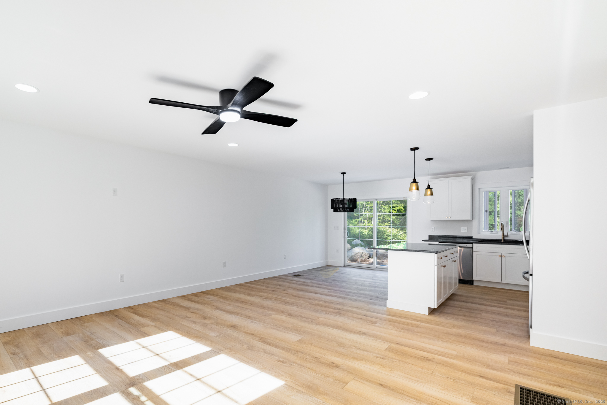 176 Rockwell, Bristol, 06010, 3 Bedrooms Bedrooms, 0 ,2 BathroomsBathrooms,Single Family For Sale,For Sale,Rockwell,0,24139893