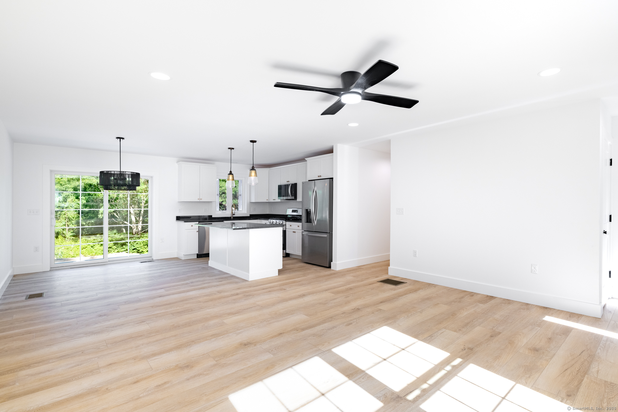 176 Rockwell, Bristol, 06010, 3 Bedrooms Bedrooms, 0 ,2 BathroomsBathrooms,Single Family For Sale,For Sale,Rockwell,0,24139893