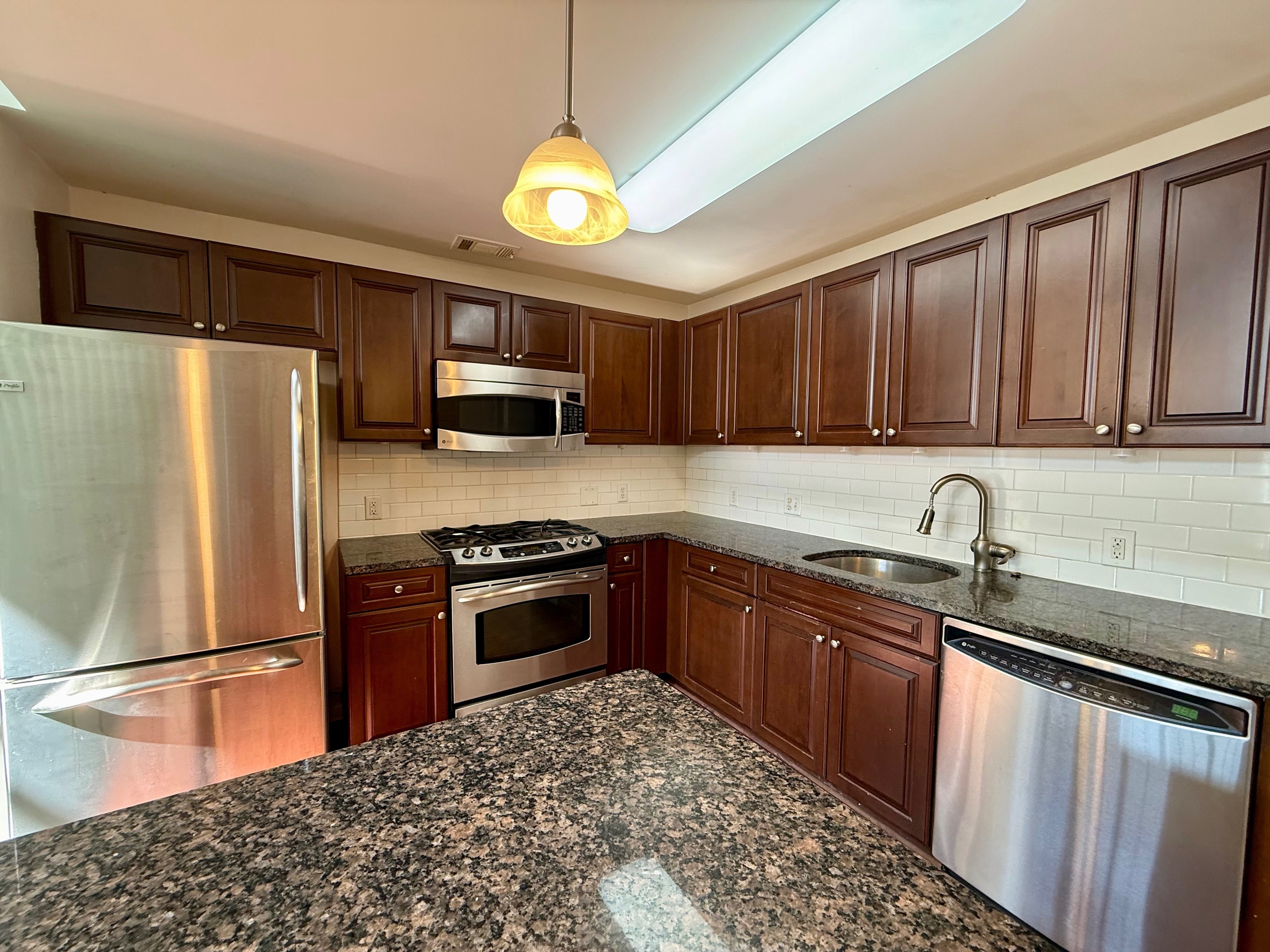 850 Main, Stamford, 06902, 2 Bedrooms Bedrooms, 0 ,2 BathroomsBathrooms,Residential Rental,For Sale,Main,0,24139894