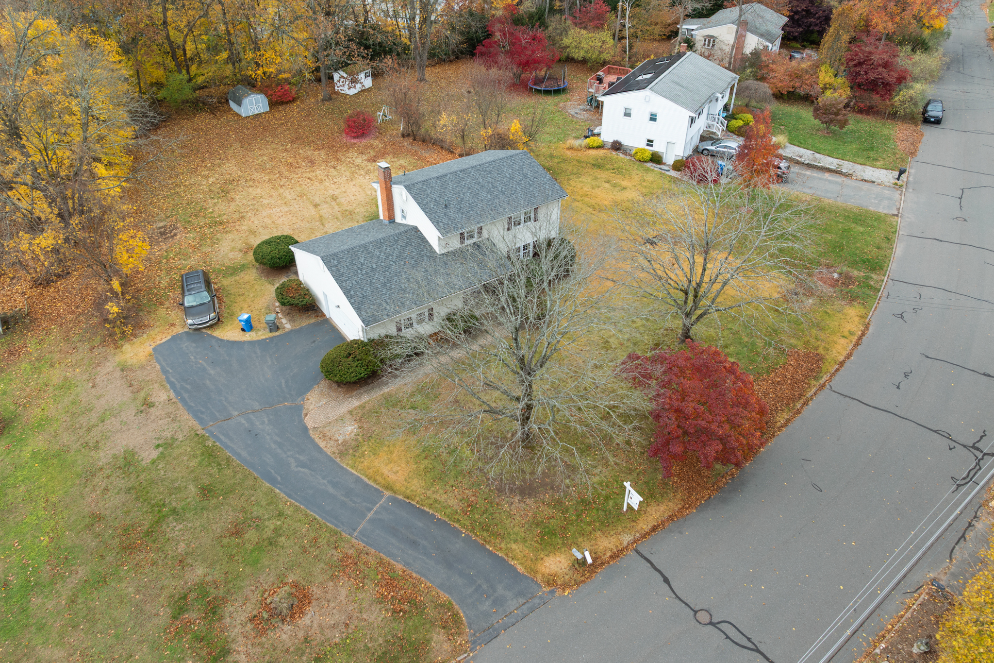 Homes for sale in Manchester, CT | 128 Pond Ln, Manchester, CT 06042 | MLS# 24135819