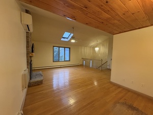 Homes for sale in Suffield, CT | 17 Woodworth St, Suffield, CT 06078 | MLS# 24139849