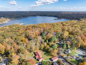 Homes for sale in Stamford, CT | 78 Trinity Pass, Stamford, CT 06903 | MLS# 24139865