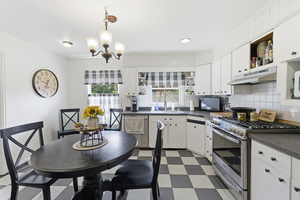 Homes for sale in Stamford, CT | 78 Trinity Pass, Stamford, CT 06903 | MLS# 24139865