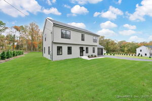 Homes for sale in Stratford, CT | 25 Harvest Ridge Rd, Stratford, CT 06614 | MLS# 24139998