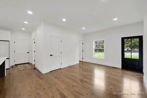 Homes for sale in Stratford, CT | 25 Harvest Ridge Rd, Stratford, CT 06614 | MLS# 24139998