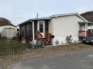 Homes for sale in Beacon Falls, CT | 16 3rd St, Beacon Falls, CT 06403 | MLS# 24139695