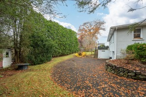 Homes for sale in Stratford, CT | 735 Chickadee Ln, Stratford, CT 06614 | MLS# 24139940