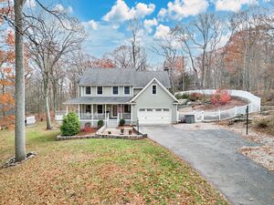 35 Bradley Lane