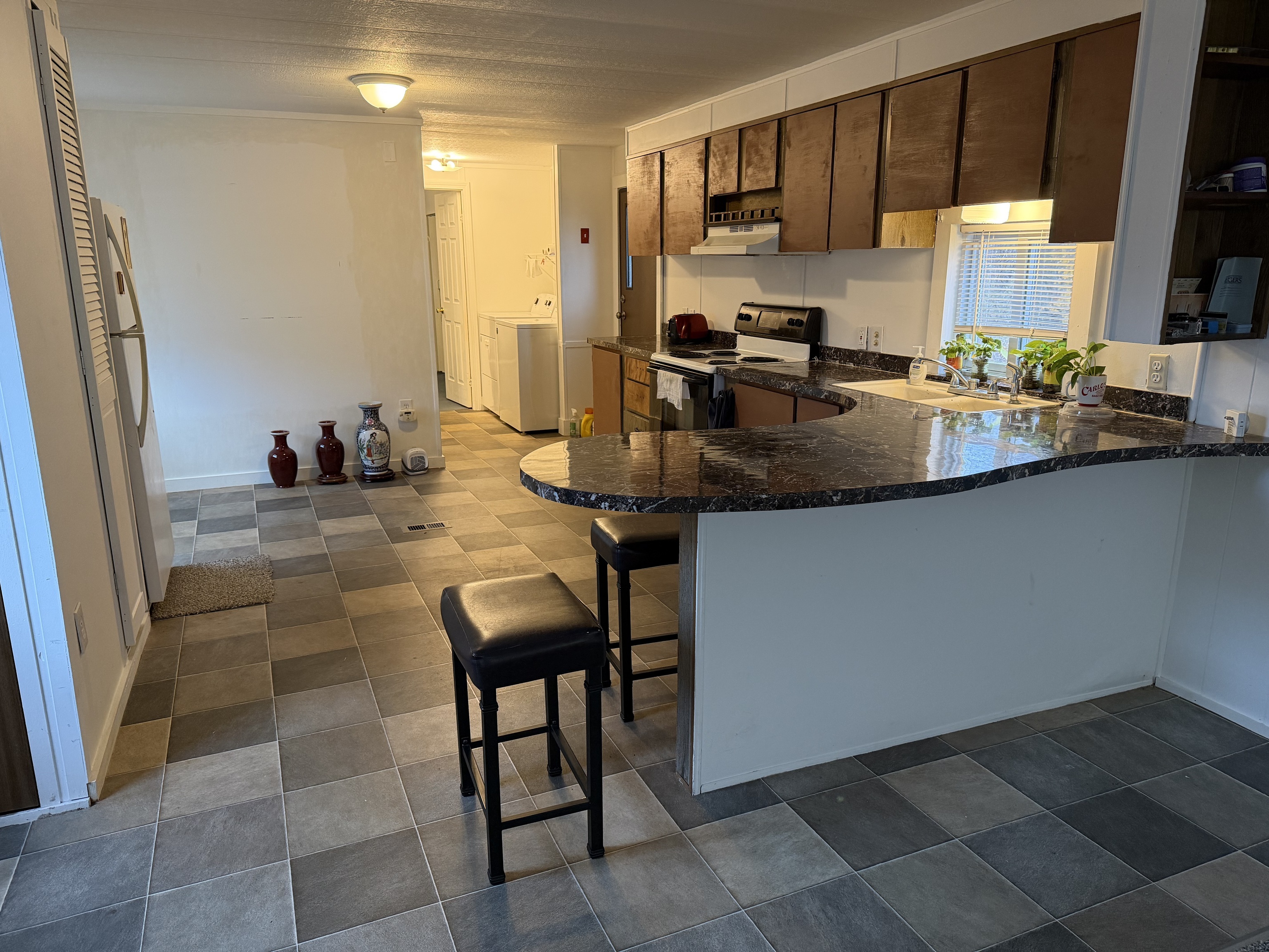 Photo 7 of 252 Old Canterbury Turnpike, Norwich, CT