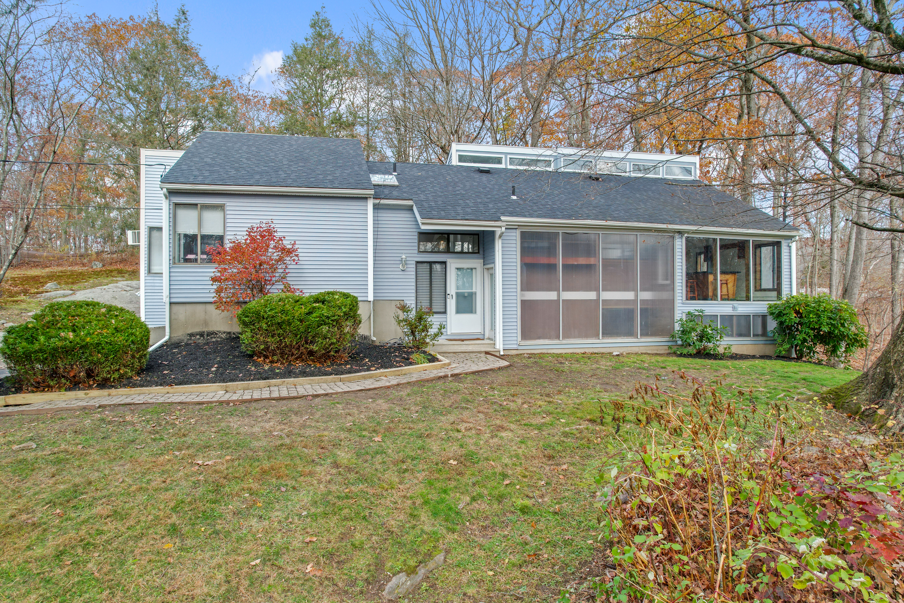 Homes for sale in Shelton, CT | 6 Dartmouth Dr, Shelton, CT 06484 | MLS# 24136518