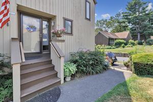 Homes for sale in Stratford, CT | 87 Creek Ln #A, Stratford, CT 06614 | MLS# 24140020