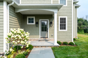 Homes for sale in Stamford, CT | 6 Walnut Ridge Ct, Stamford, CT 06905 | MLS# 24140093