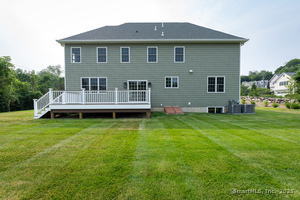 Homes for sale in Stamford, CT | 6 Walnut Ridge Ct, Stamford, CT 06905 | MLS# 24140093