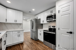 Homes for sale in Meriden, CT | 85 Elmwood Dr, Meriden, CT 06450 | MLS# 24140033