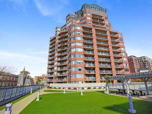 25 Forest Street, Unit APT 4A