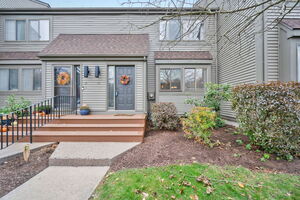 Homes for sale in Canton, CT | 56 Wickhams Fancy #56, Canton, CT 06019 | MLS# 24139540